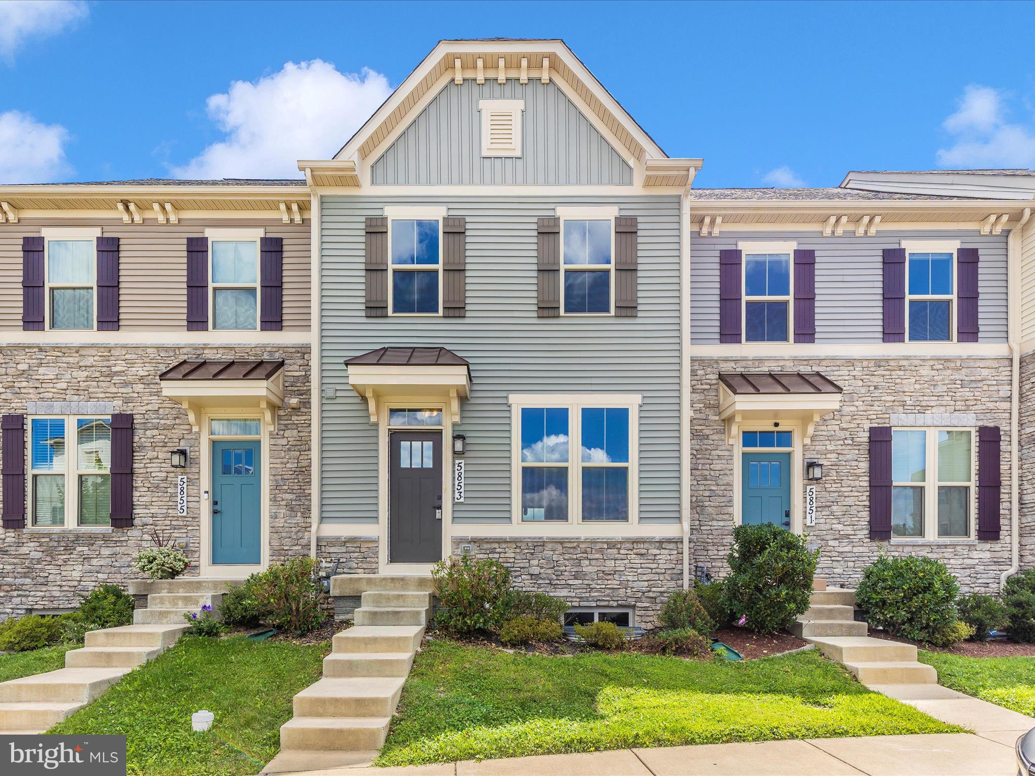 OAKDALE VILLAGE - Residential