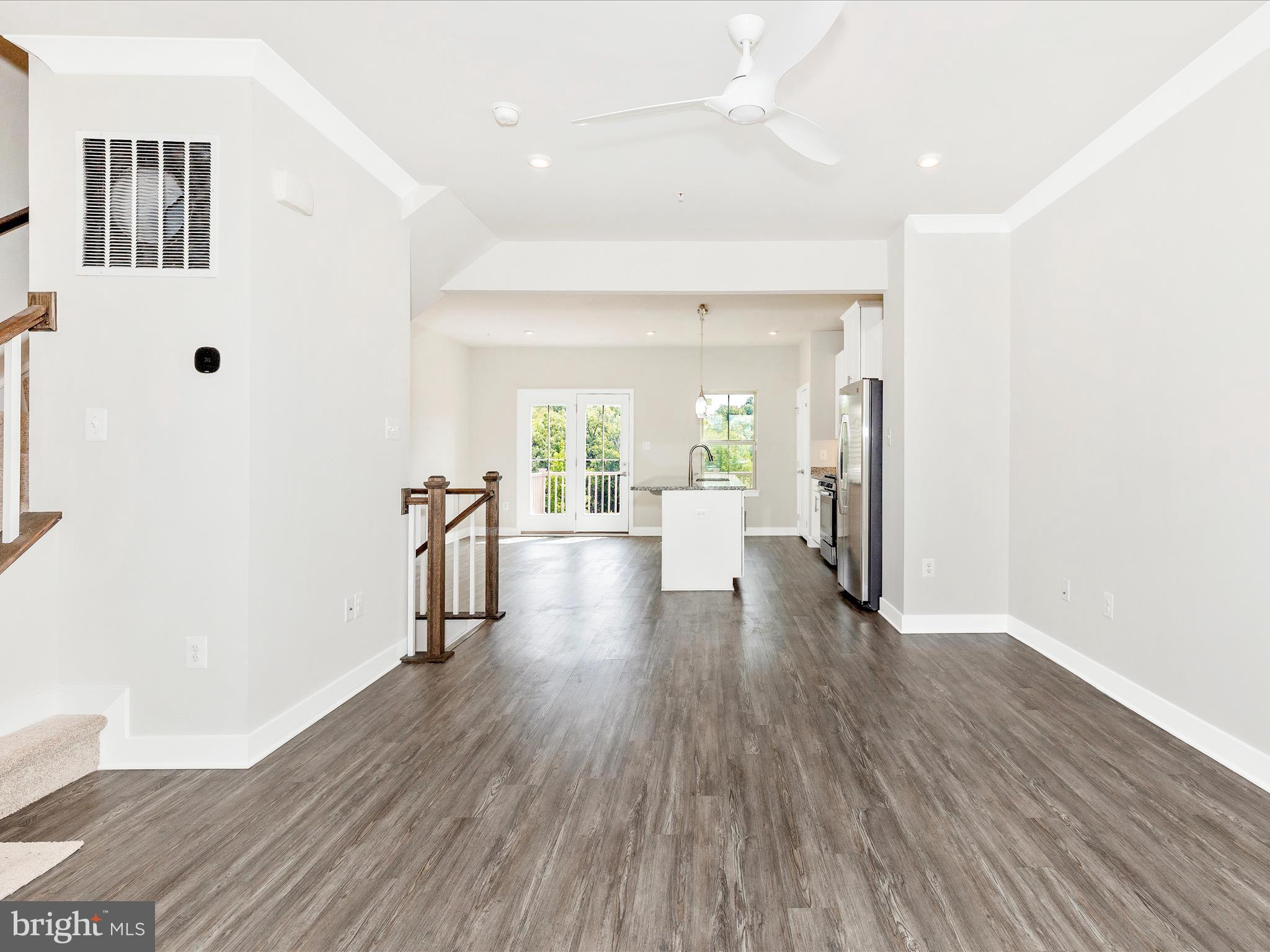 OAKDALE VILLAGE - Residential