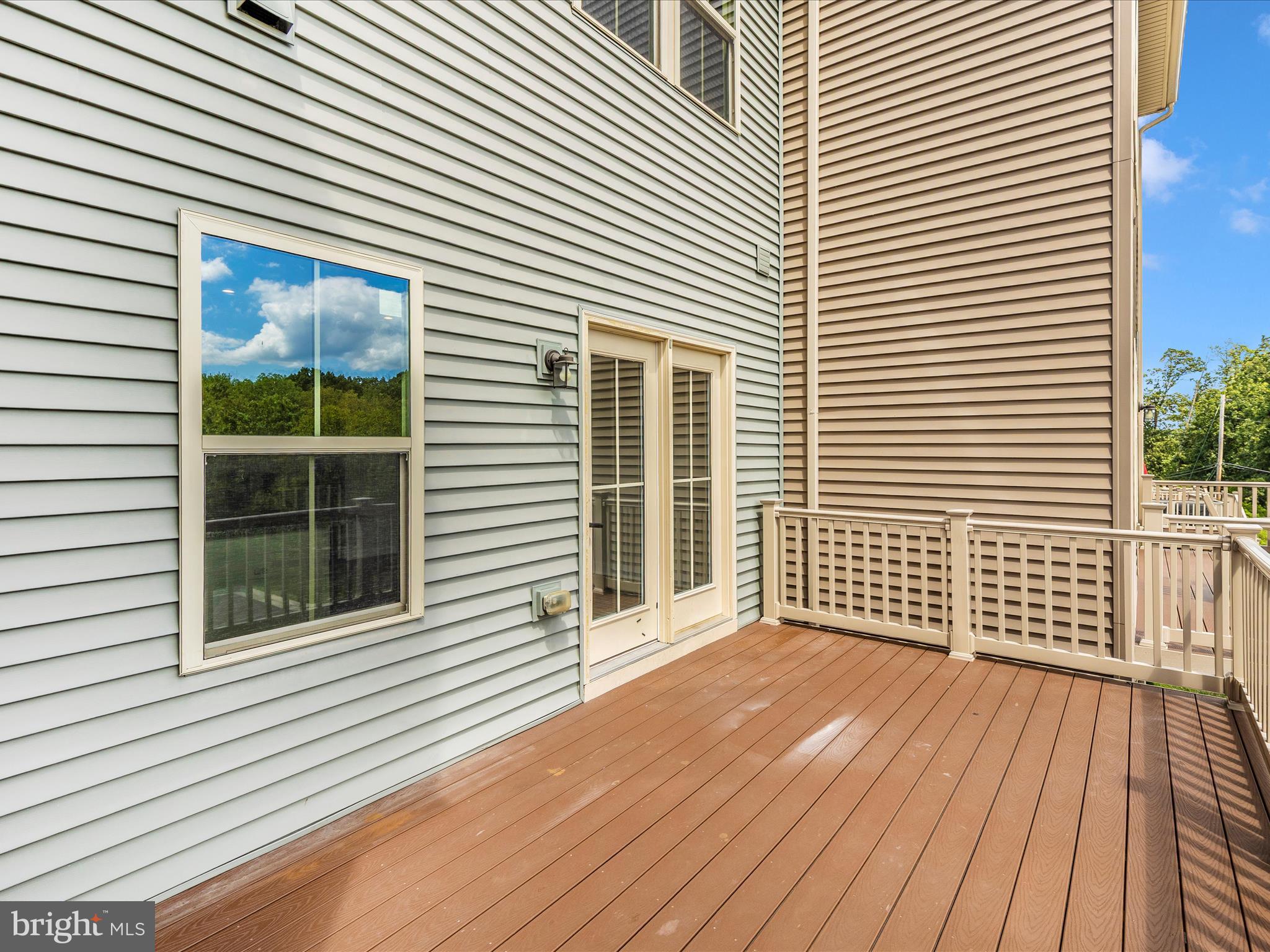 OAKDALE VILLAGE - Residential