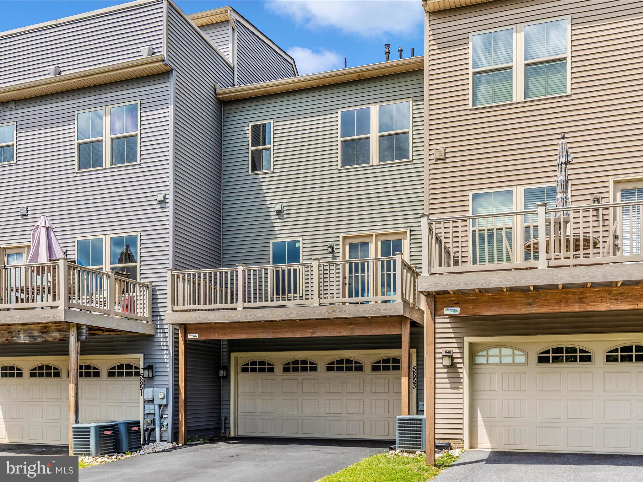 OAKDALE VILLAGE - Residential