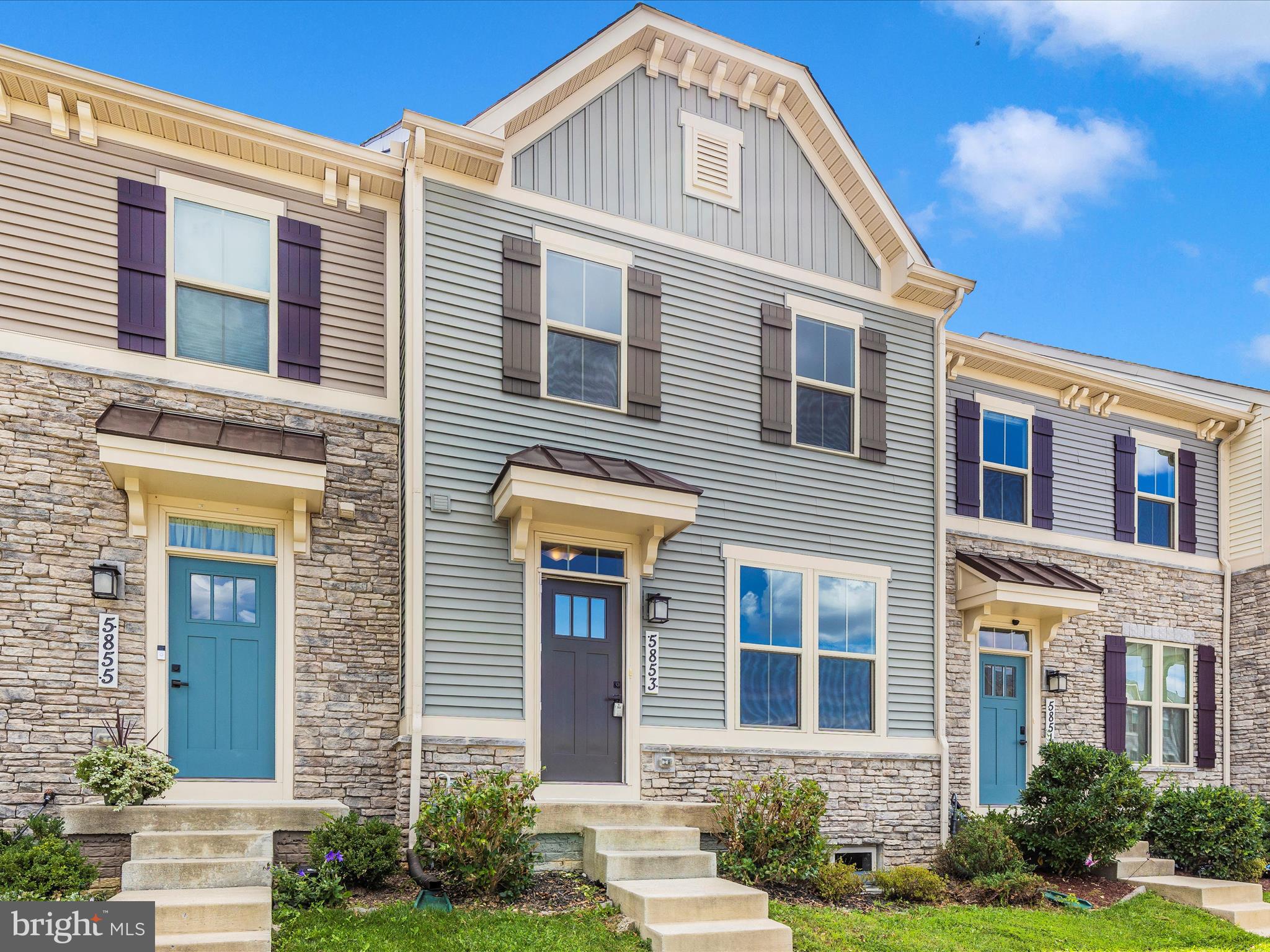 OAKDALE VILLAGE - Residential