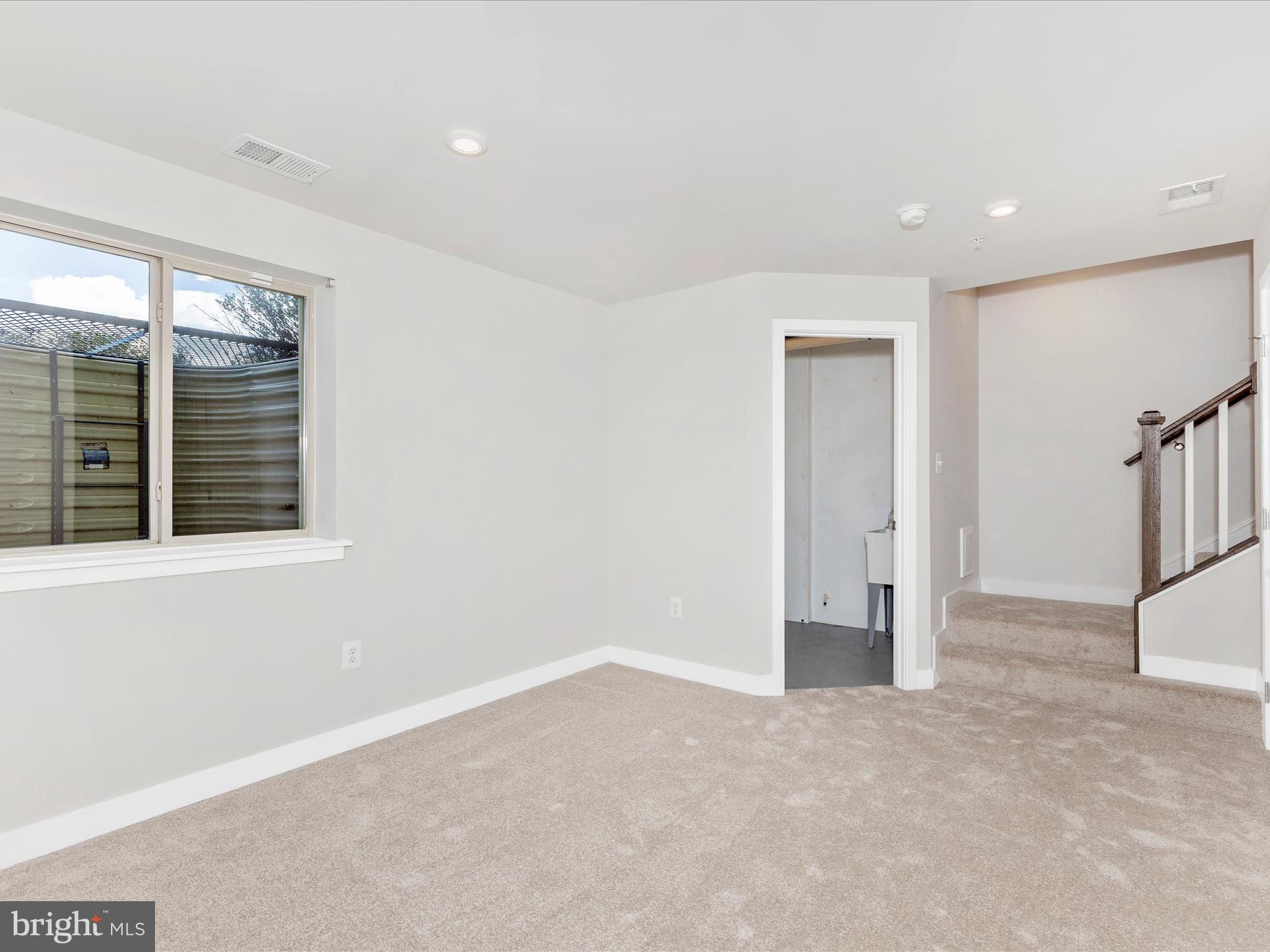 OAKDALE VILLAGE - Residential