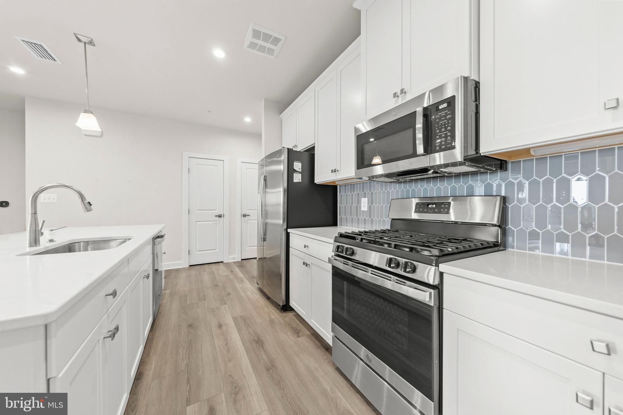 WINCHESTER LANDING - Residential