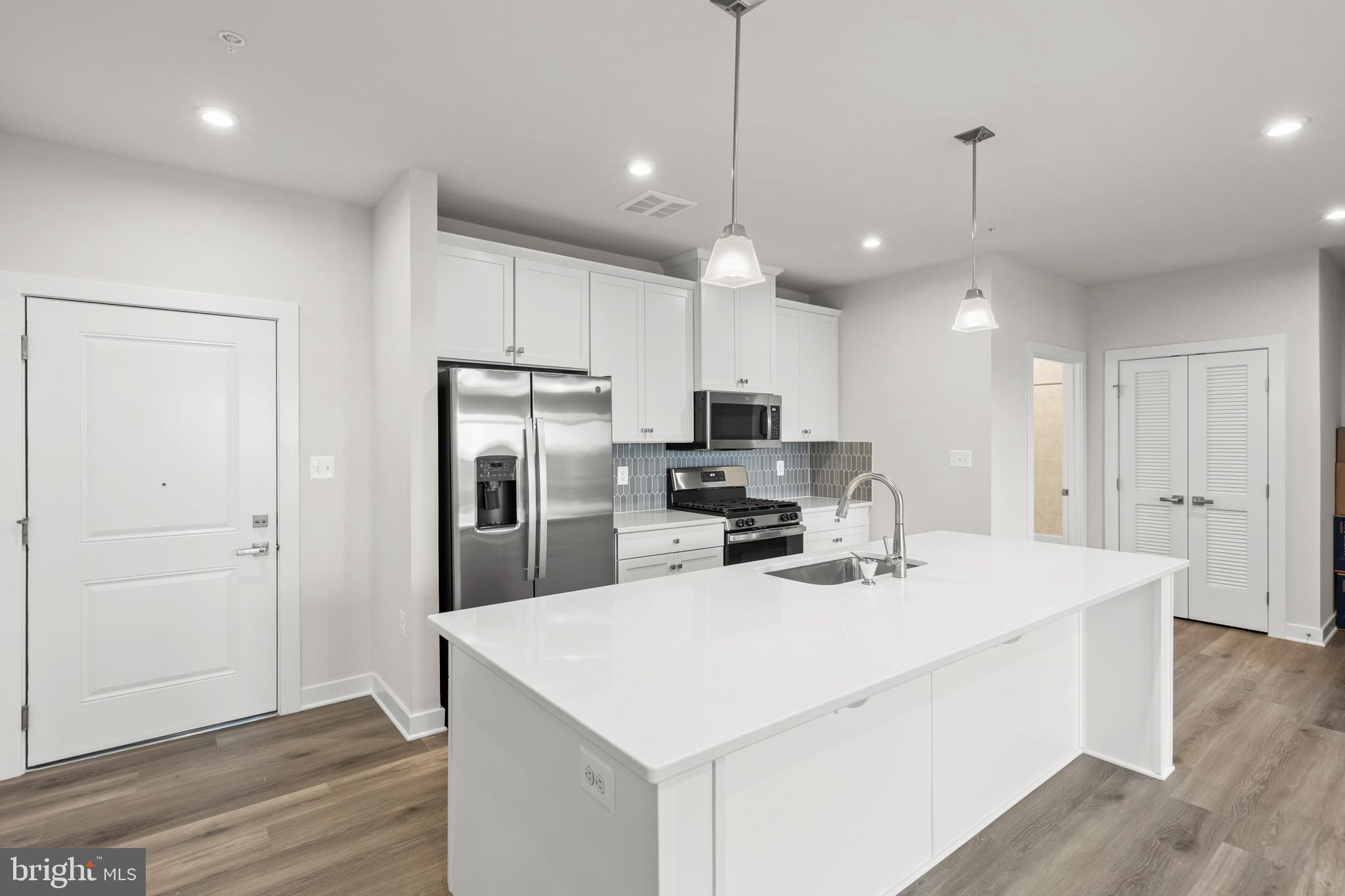 140 MCCORMICK CIRCLE 403