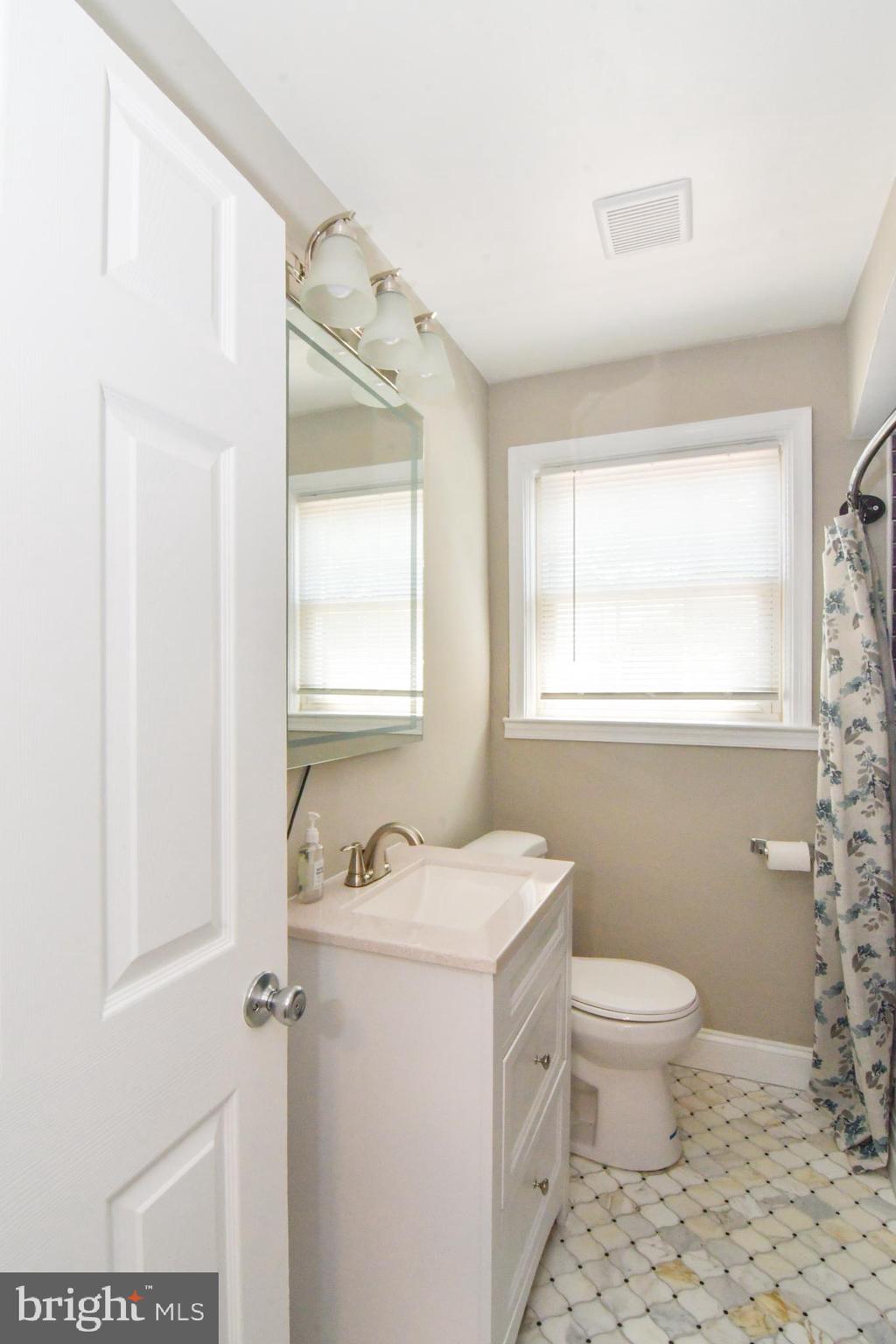 BELAIR-EDISON - Residential Lease