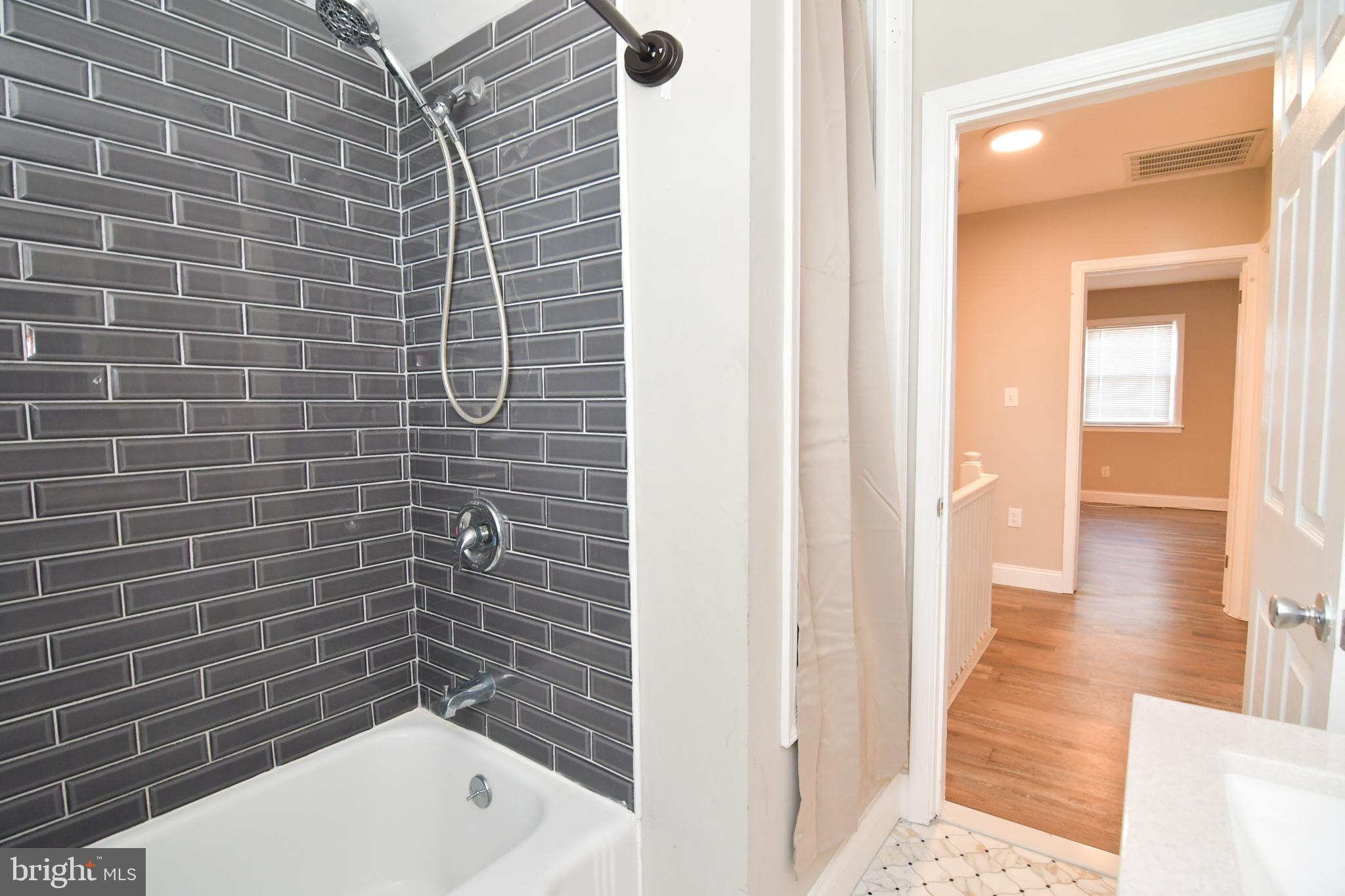 BELAIR-EDISON - Residential Lease