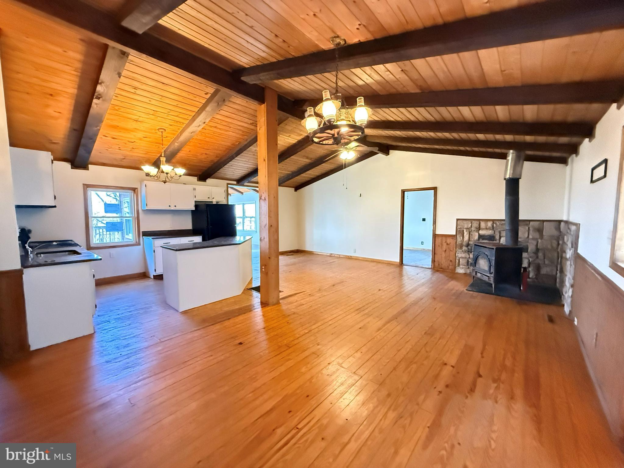 SHAWNEELAND - Residential