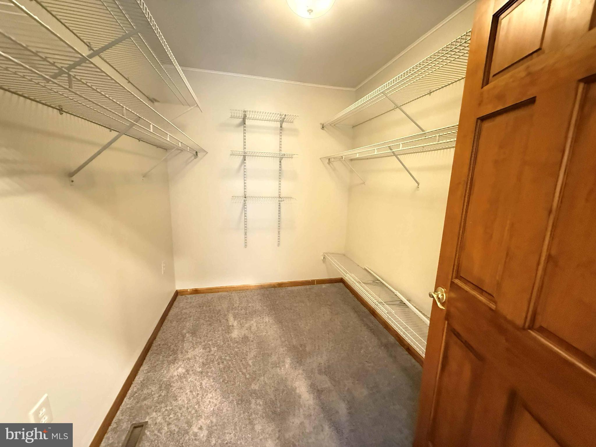 SHAWNEELAND - Residential