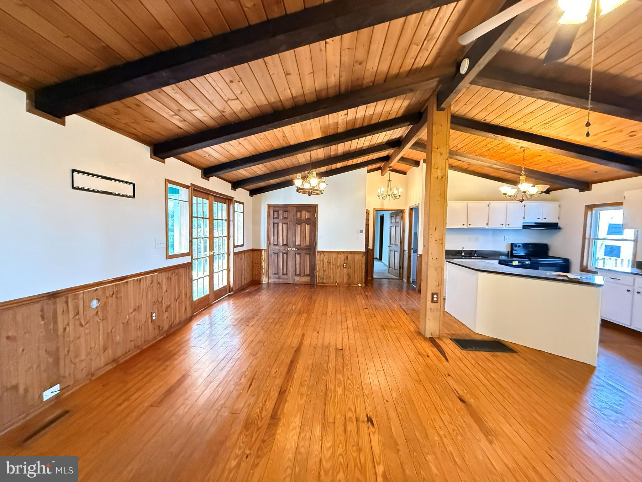 SHAWNEELAND - Residential