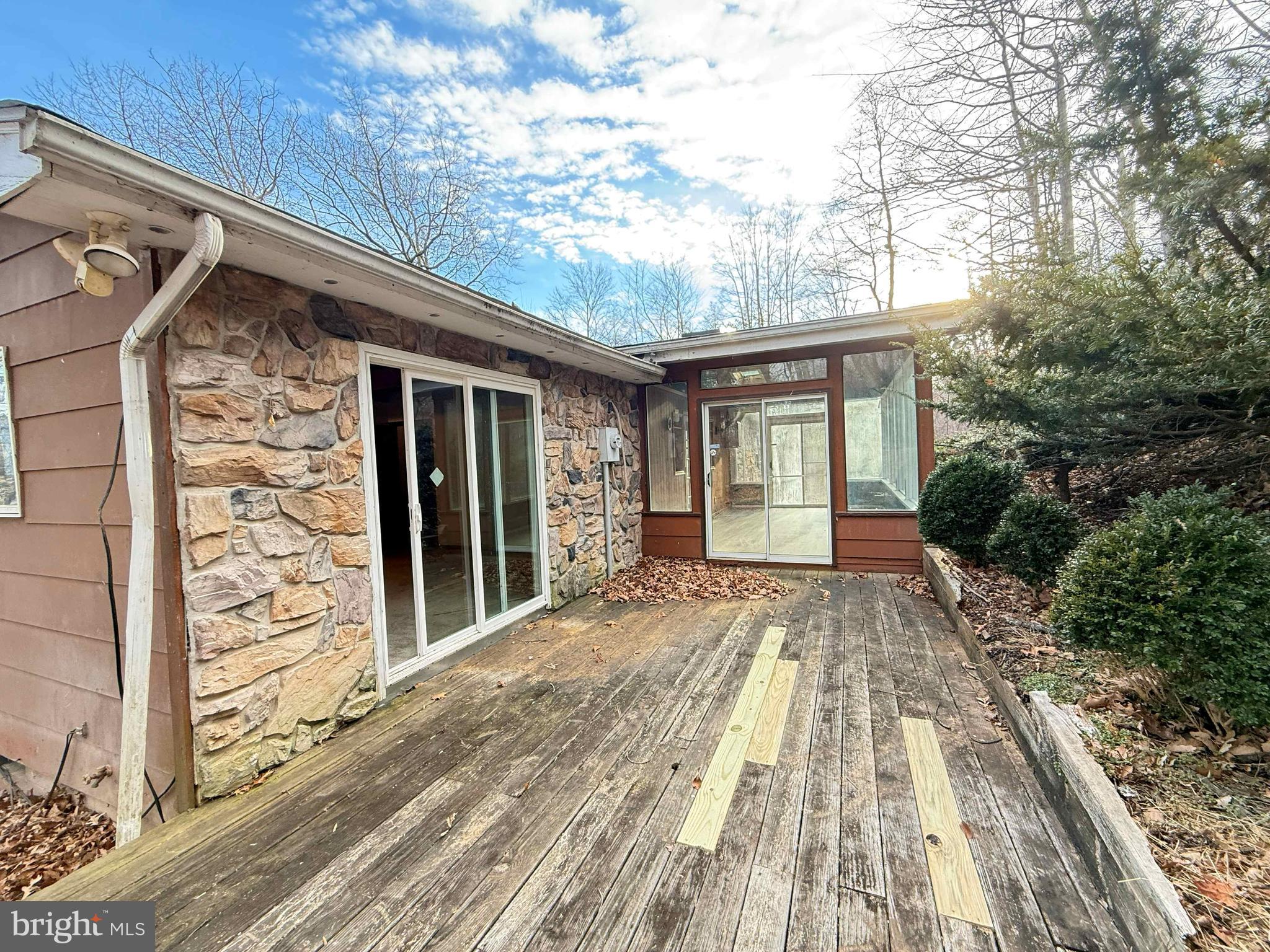 SHAWNEELAND - Residential