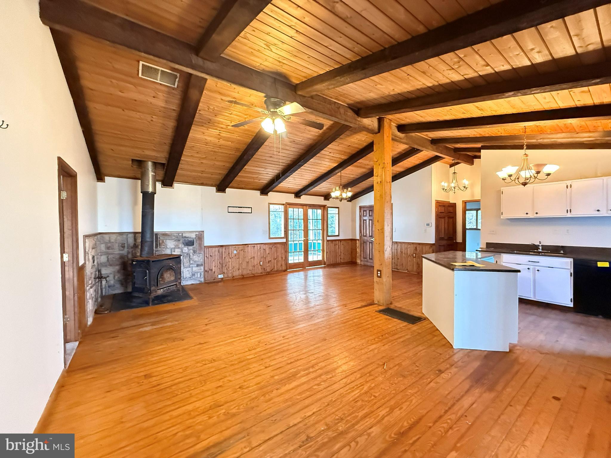 SHAWNEELAND - Residential