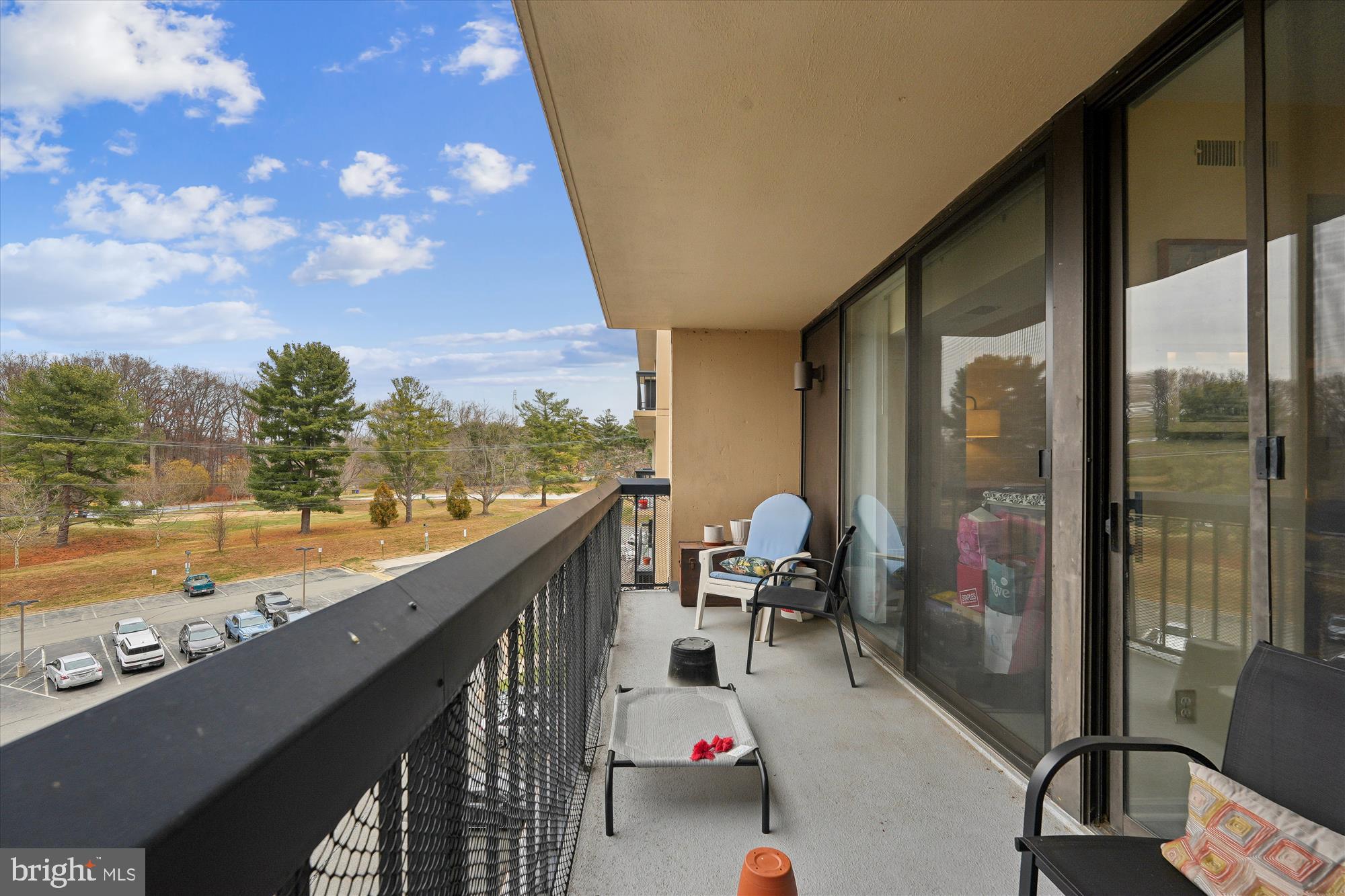 CHELSEA TOWERS - Residential