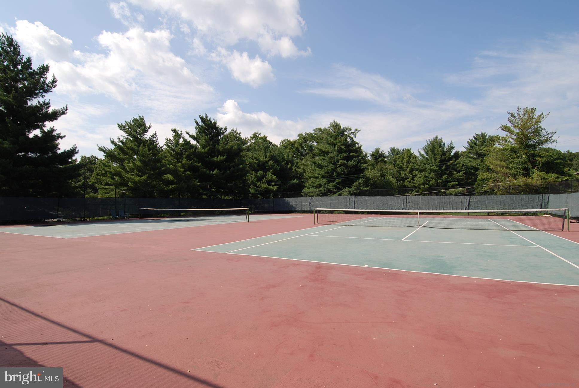 CHELSEA TOWERS - Residential