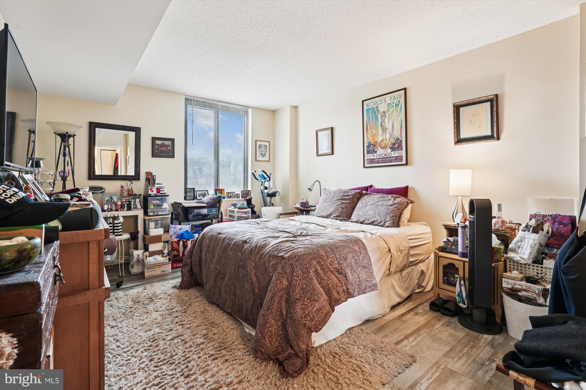 CHELSEA TOWERS - Residential