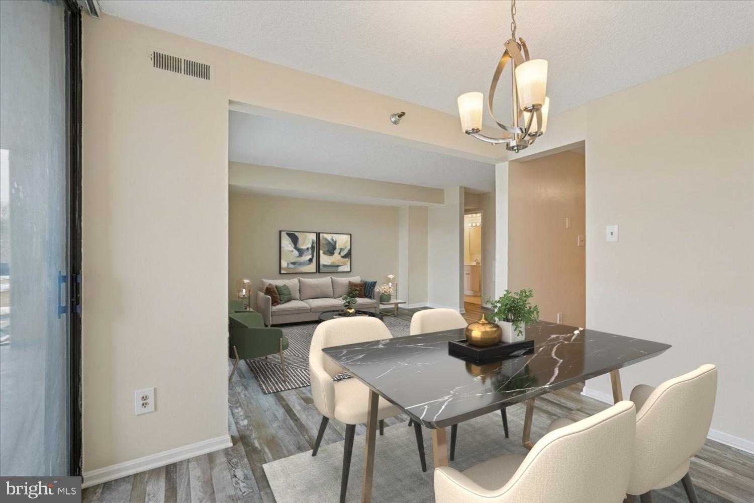 CHELSEA TOWERS - Residential