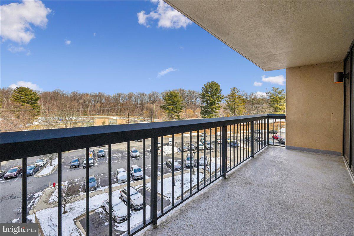 CHELSEA TOWERS - Residential