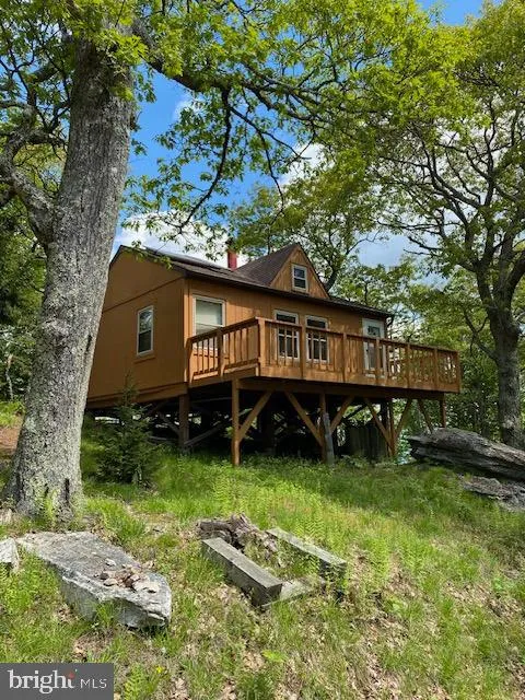 MLS: WVPT2001236