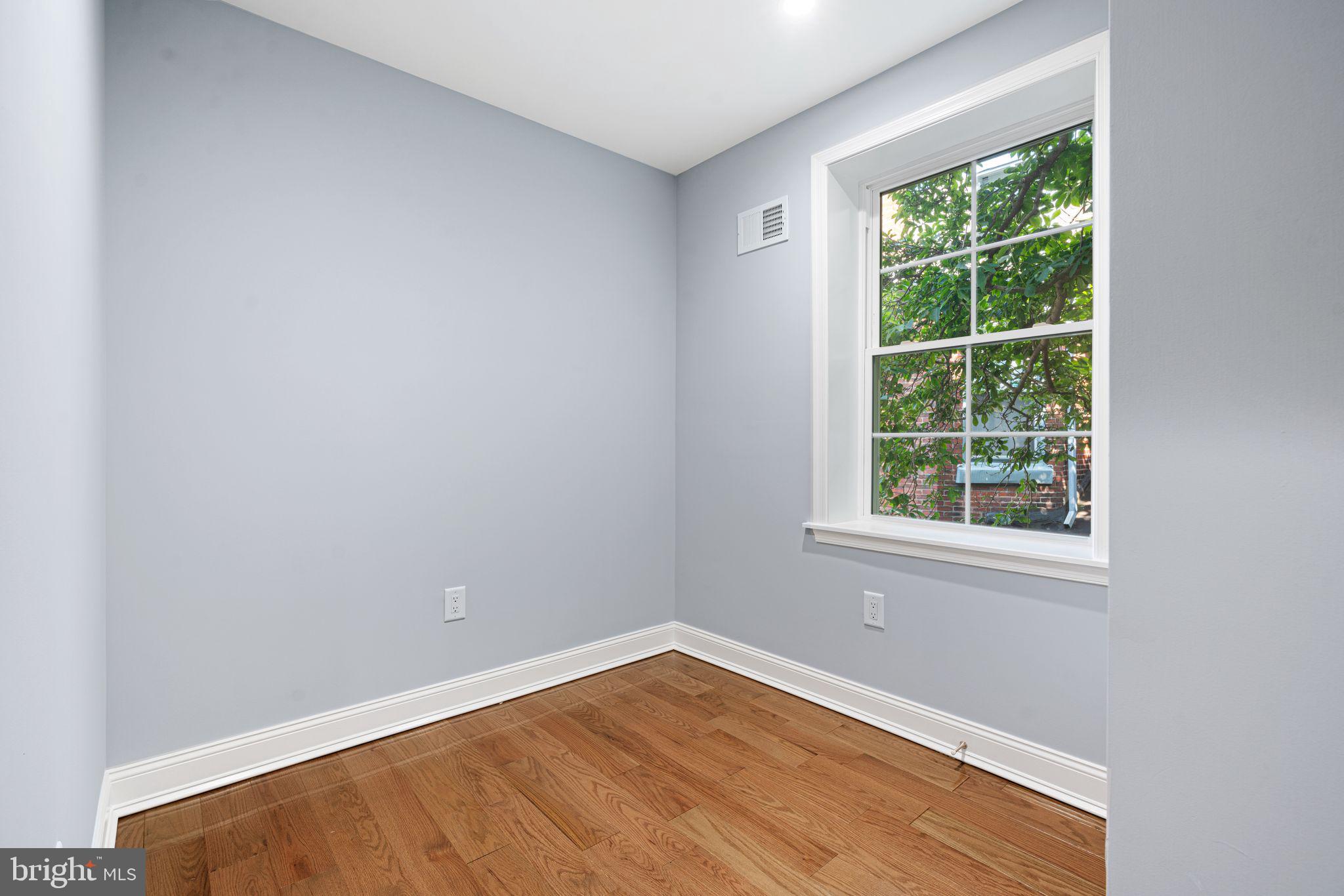 GERMANTOWN - Residential