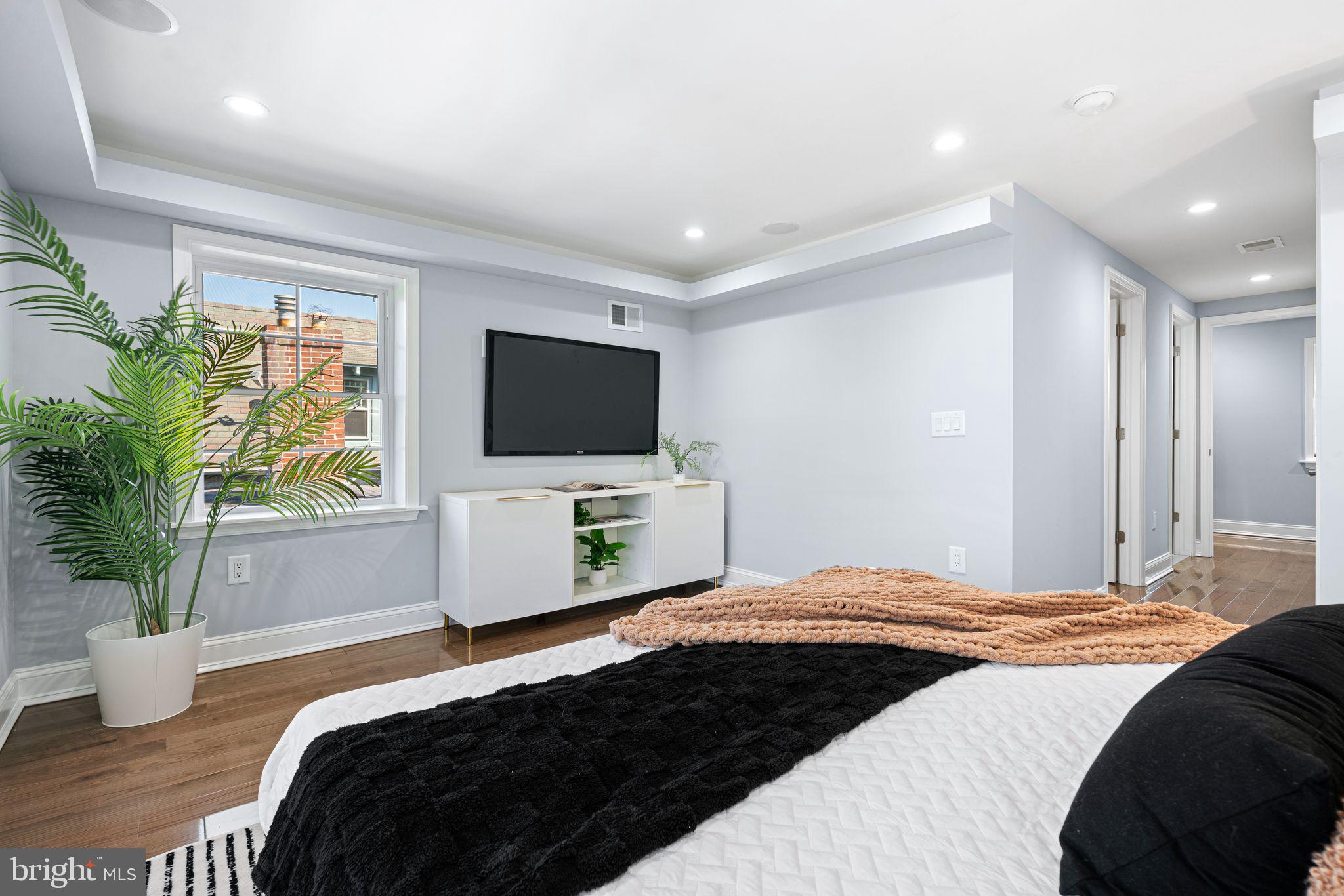 GERMANTOWN - Residential