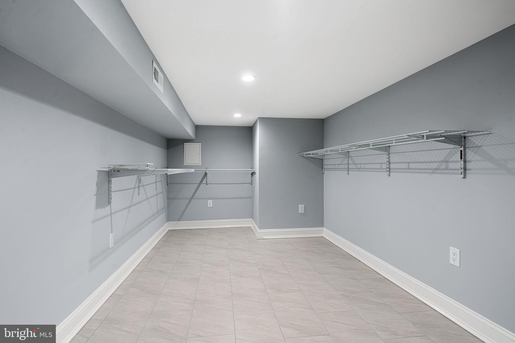 GERMANTOWN - Residential