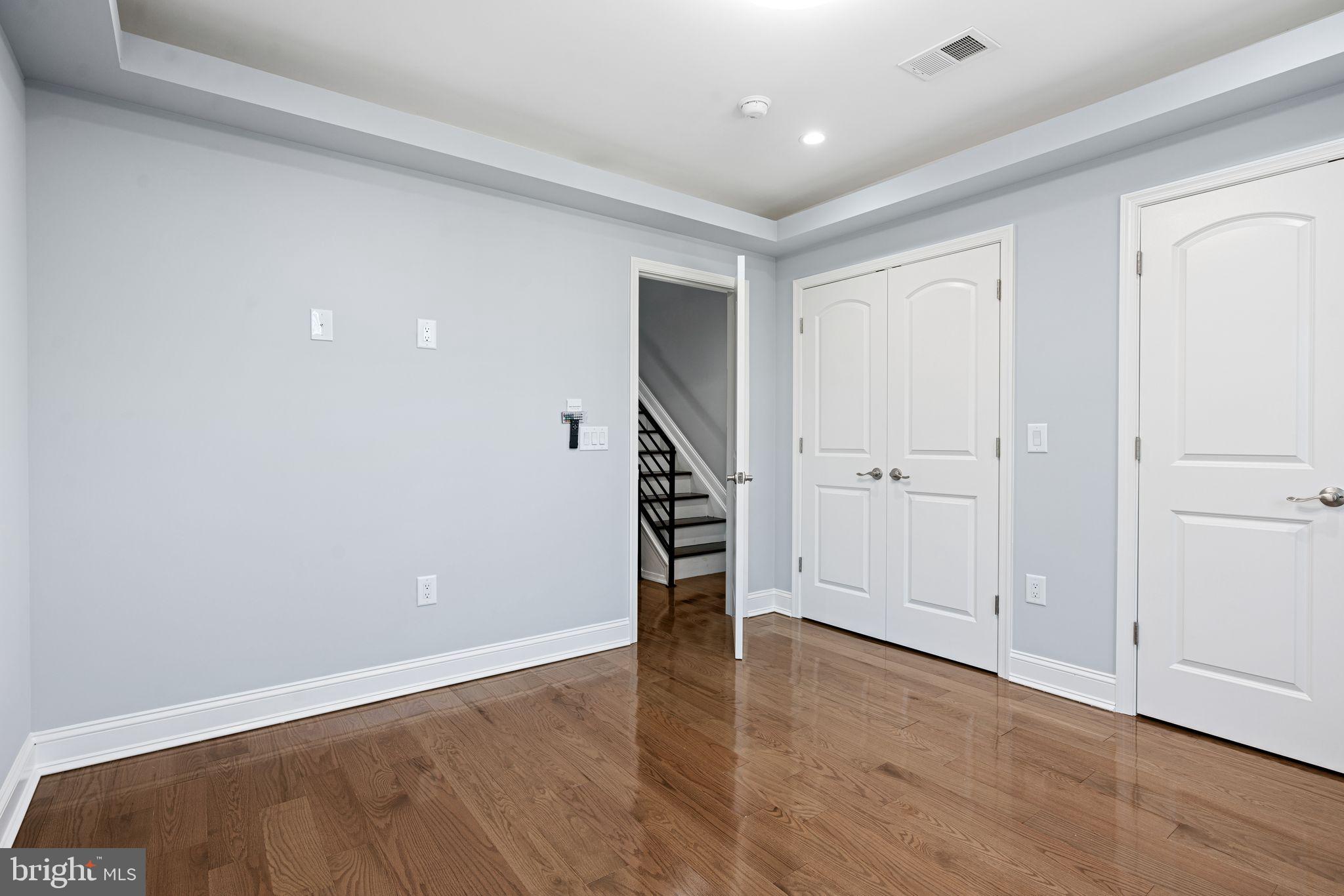 GERMANTOWN - Residential