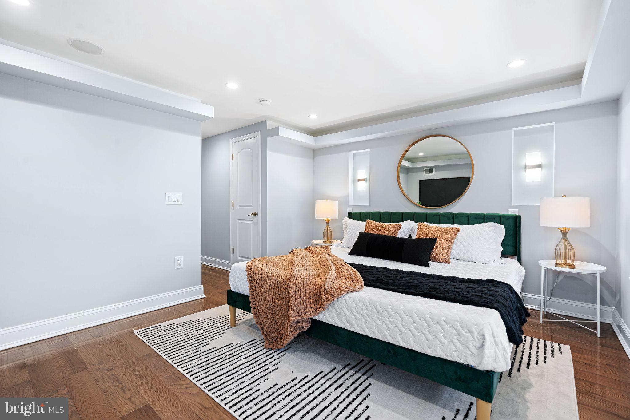 GERMANTOWN - Residential