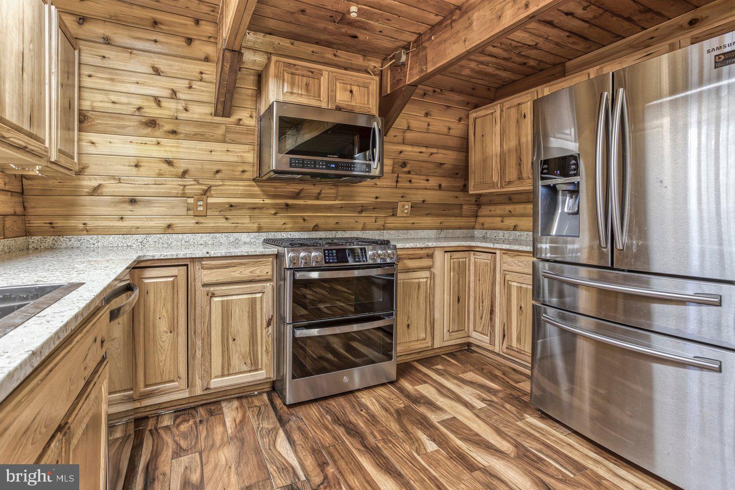 ALPINE LAKE RESORT - Residential