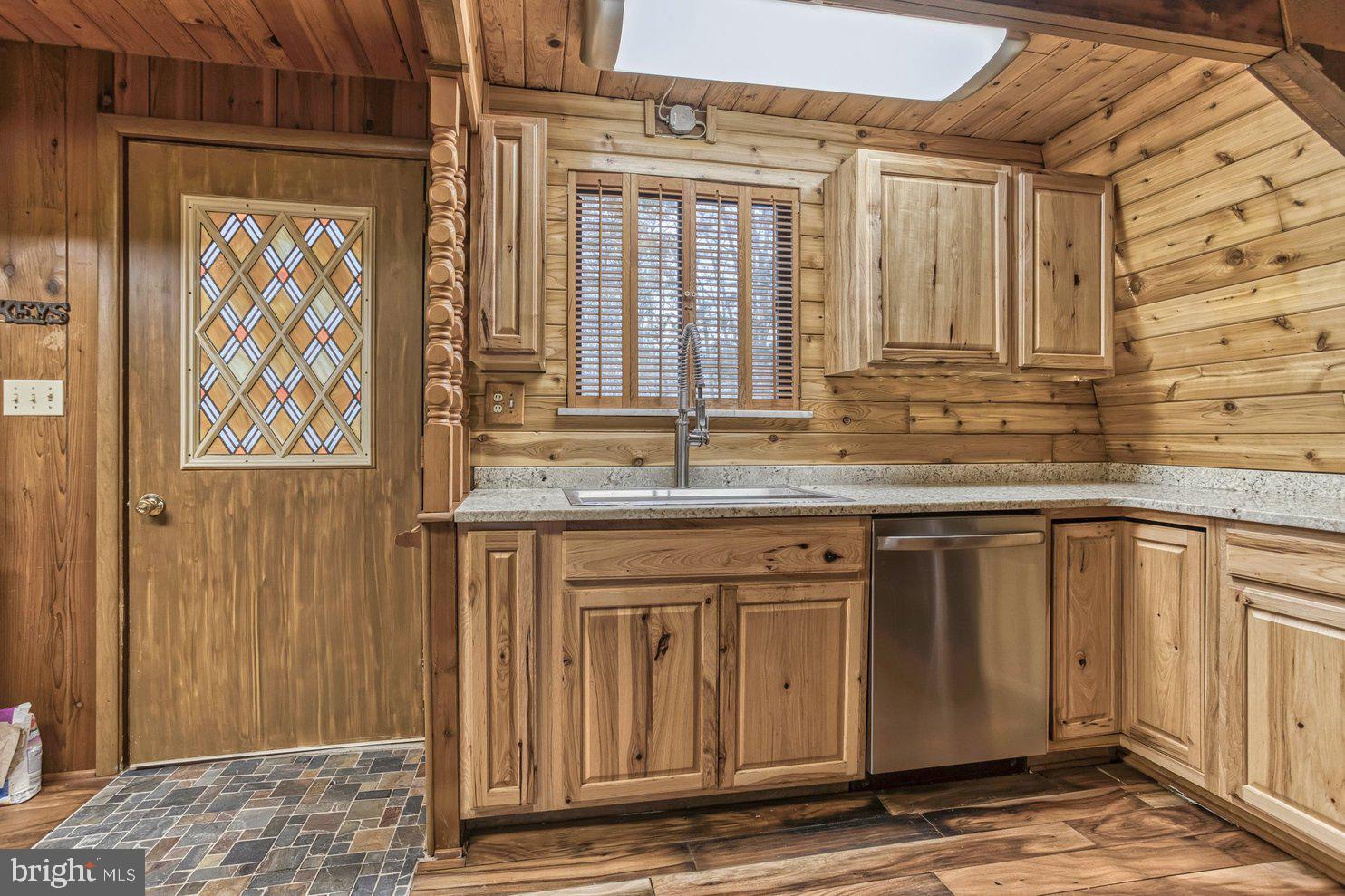 ALPINE LAKE RESORT - Residential