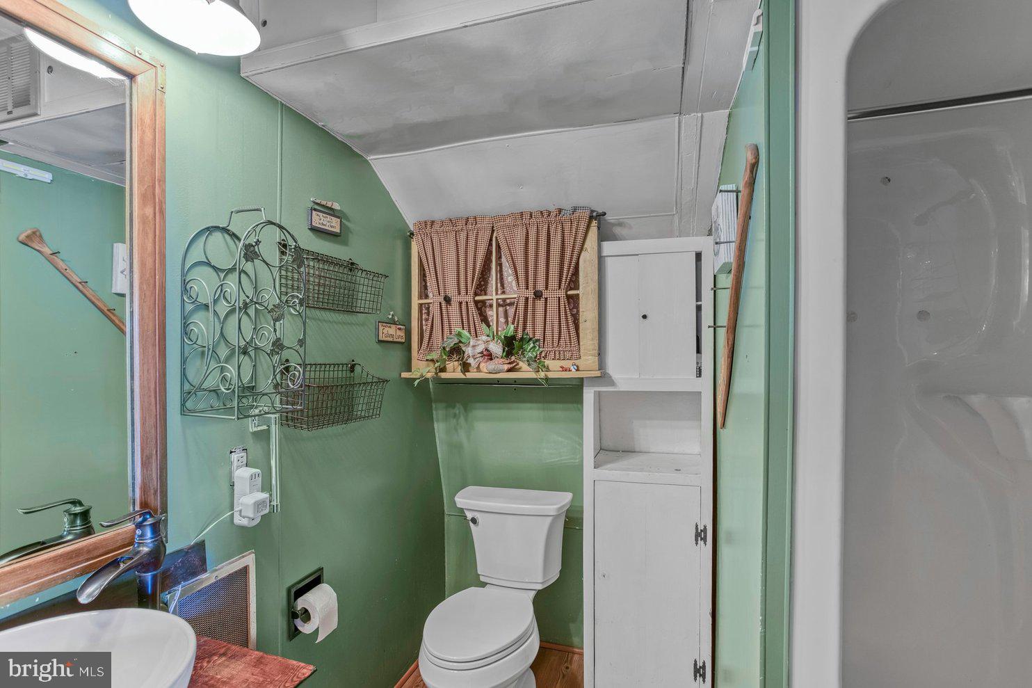 ALPINE LAKE RESORT - Residential