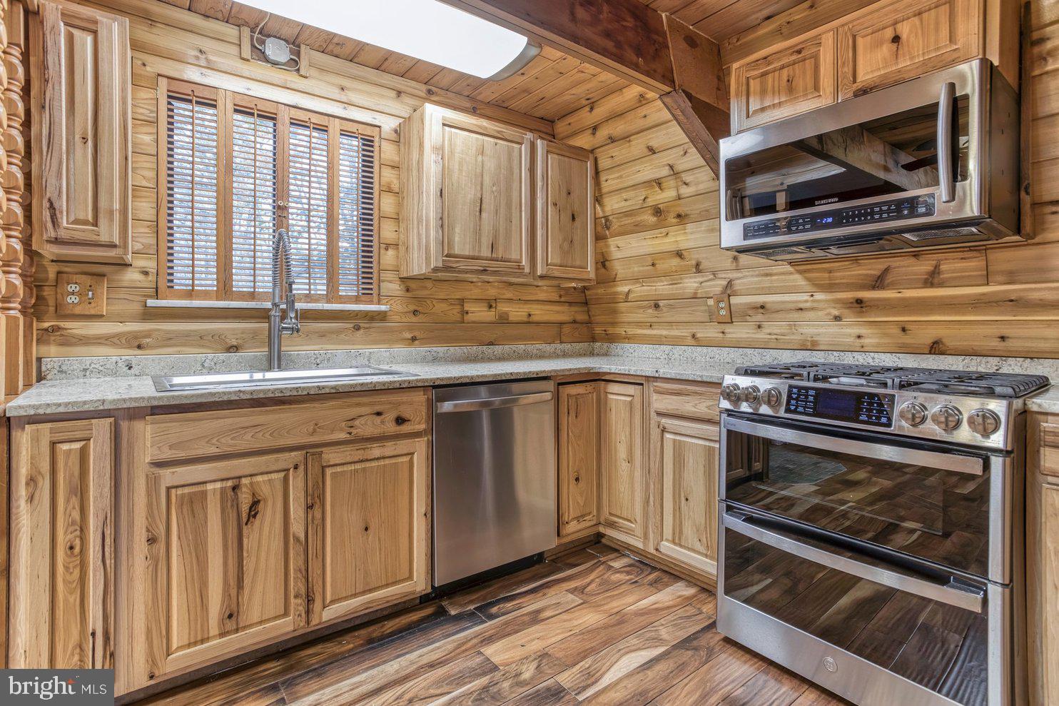 ALPINE LAKE RESORT - Residential