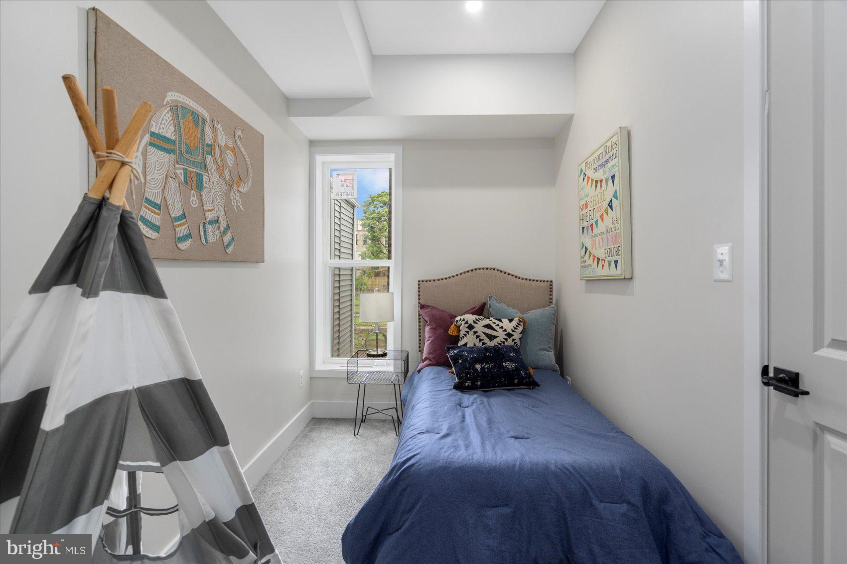 MIDWAY - Residential