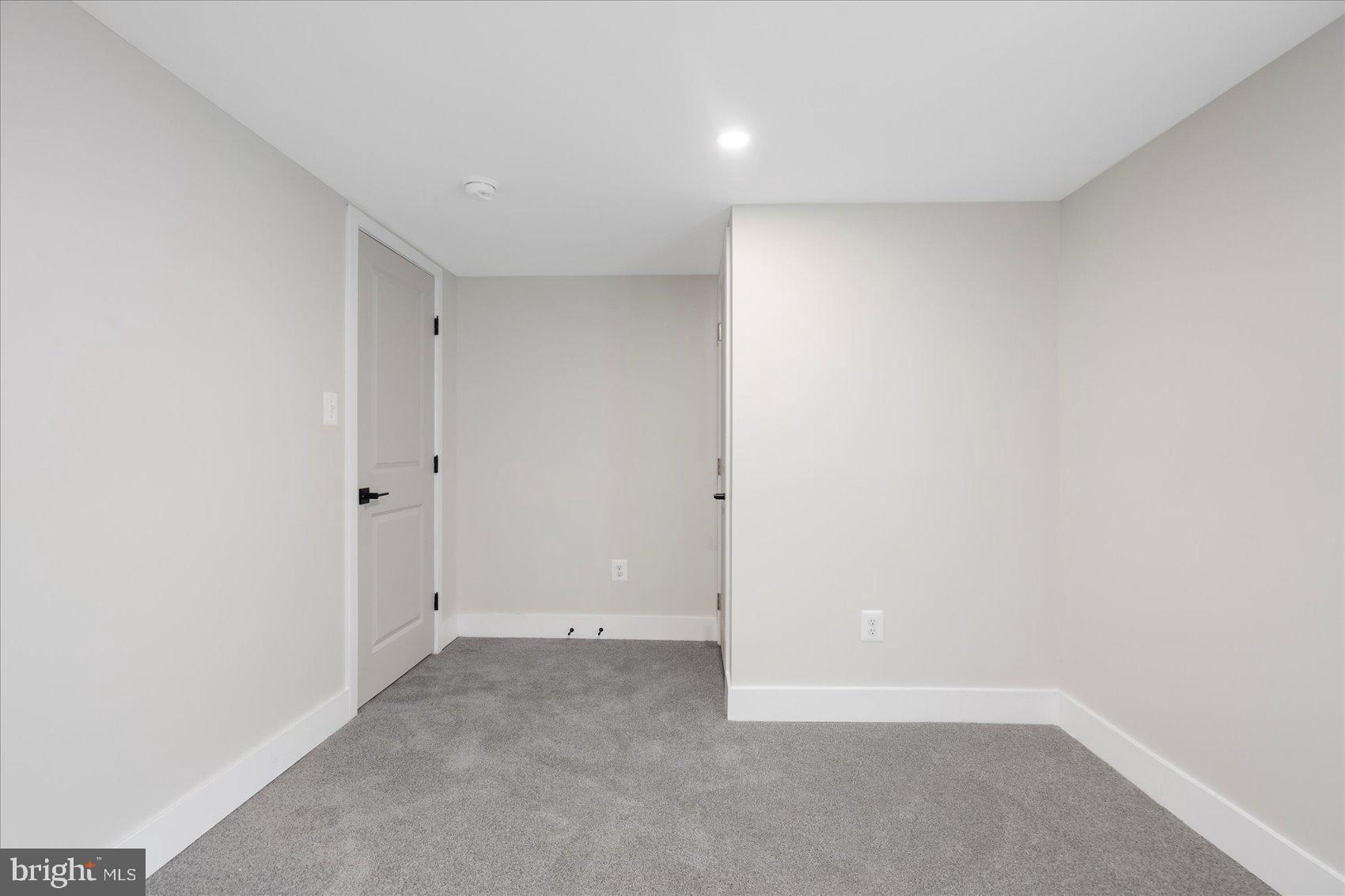 MIDWAY - Residential