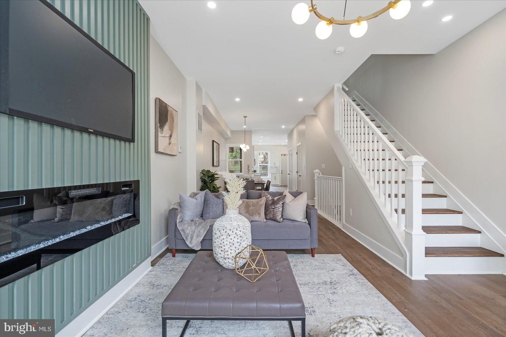 MIDWAY - Residential