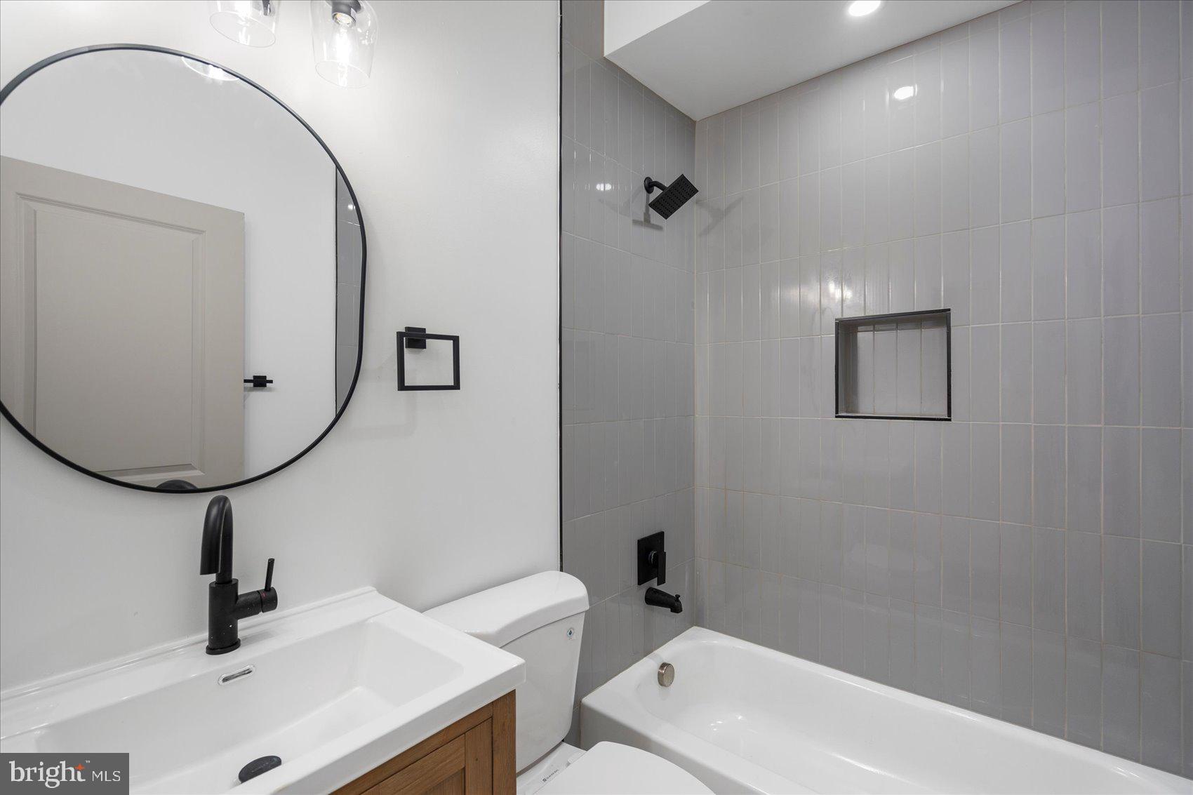 MIDWAY - Residential