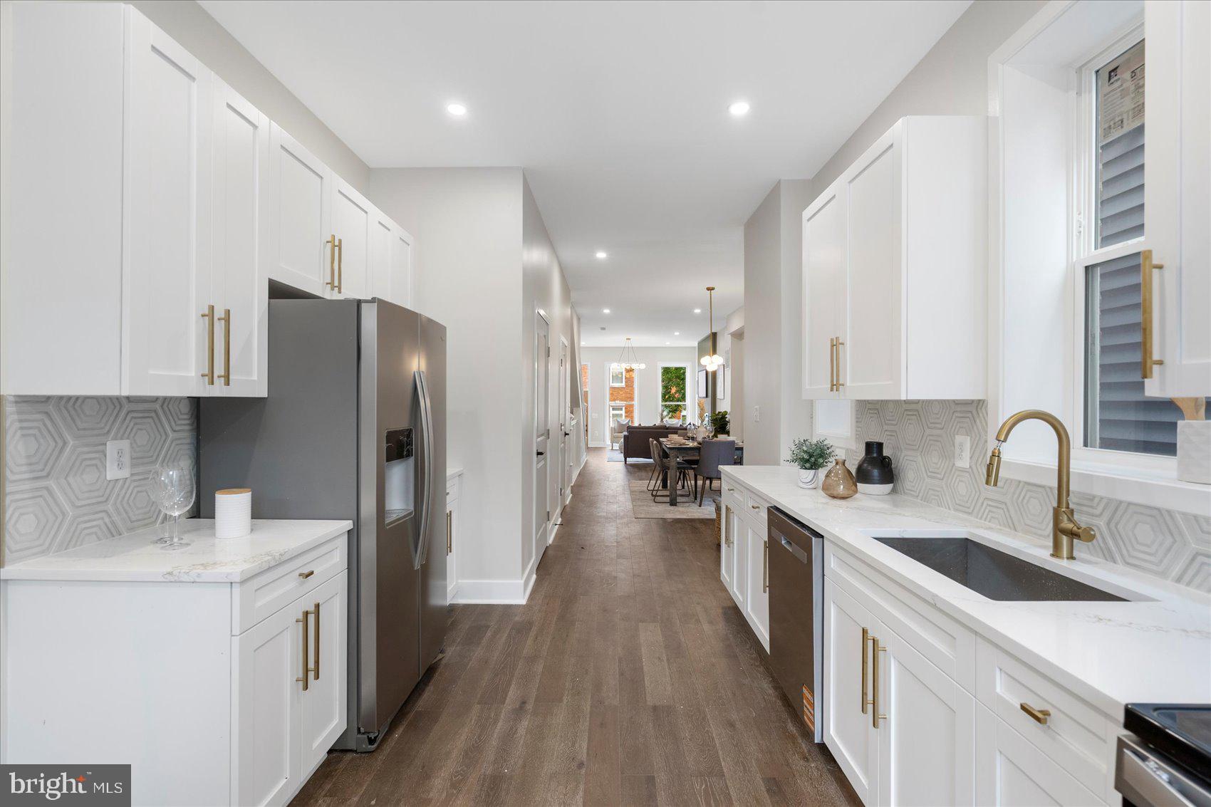 MIDWAY - Residential