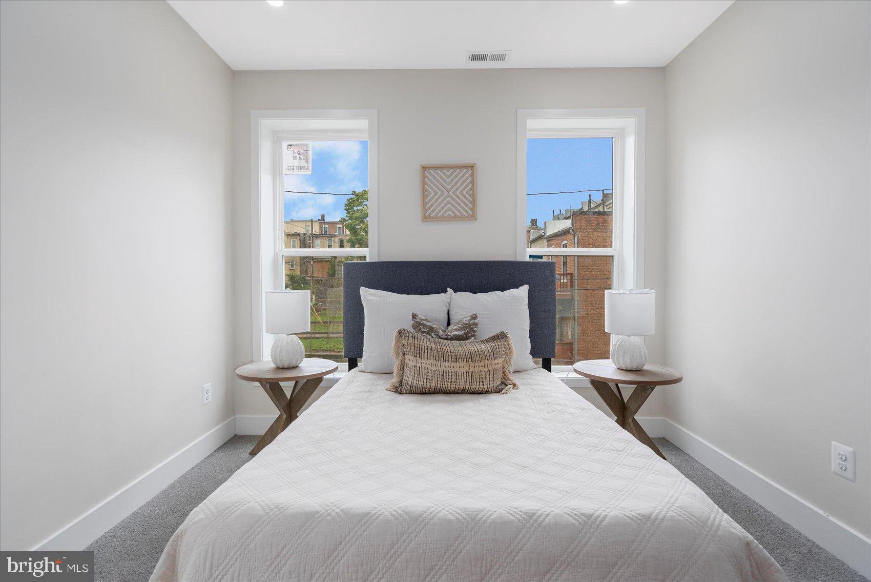 MIDWAY - Residential