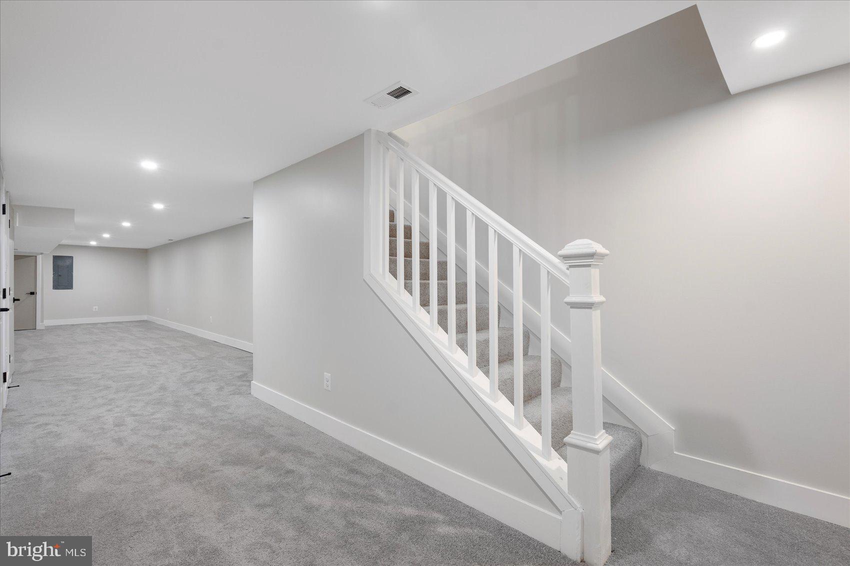 MIDWAY - Residential