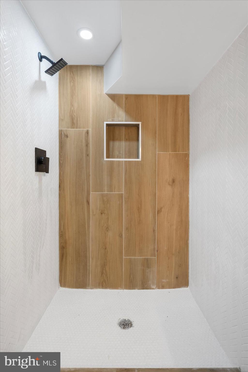 MIDWAY - Residential