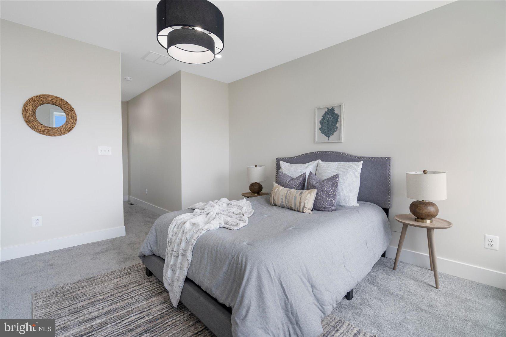 MIDWAY - Residential