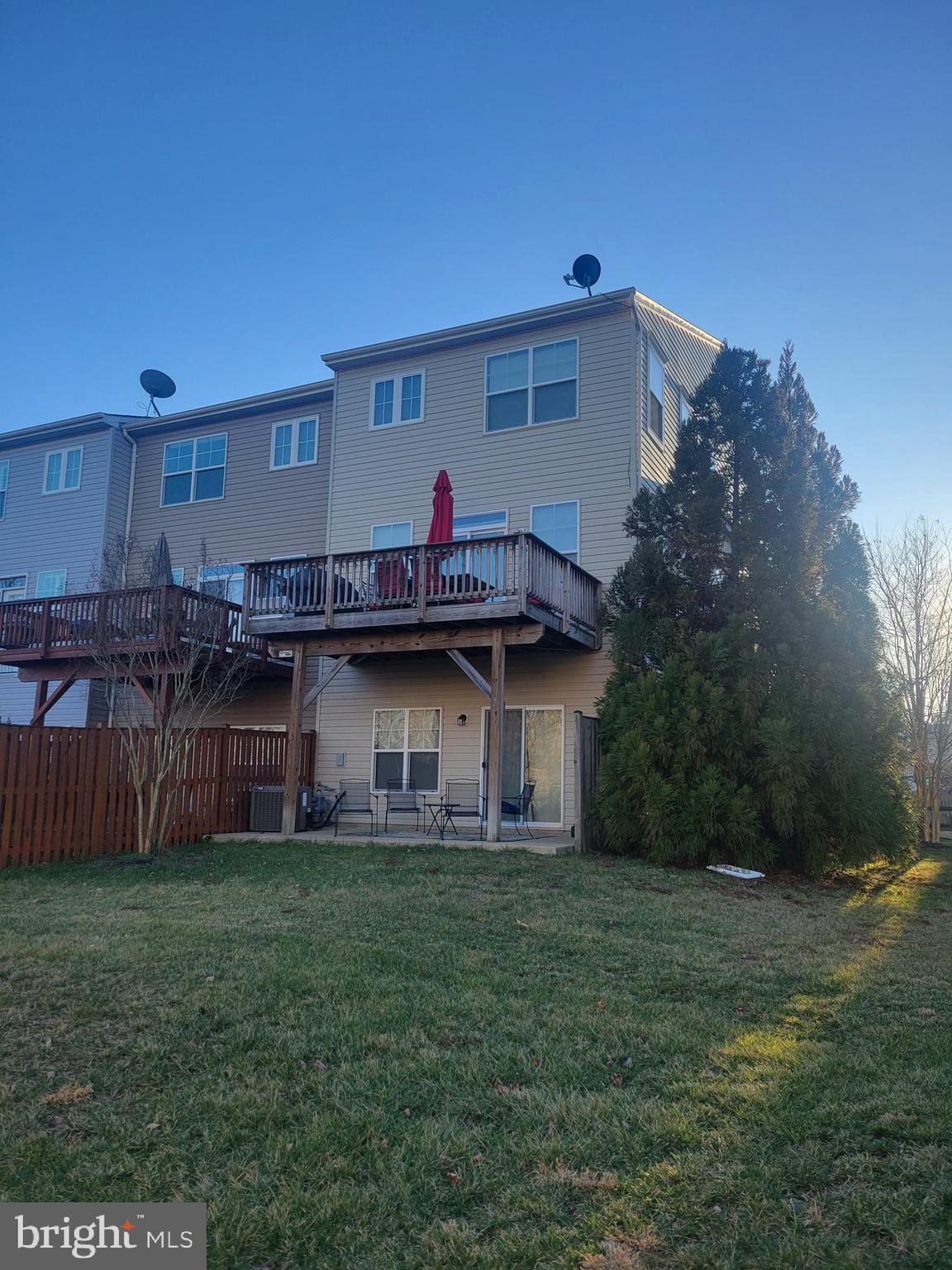 WOODSTREAM - Residential Lease