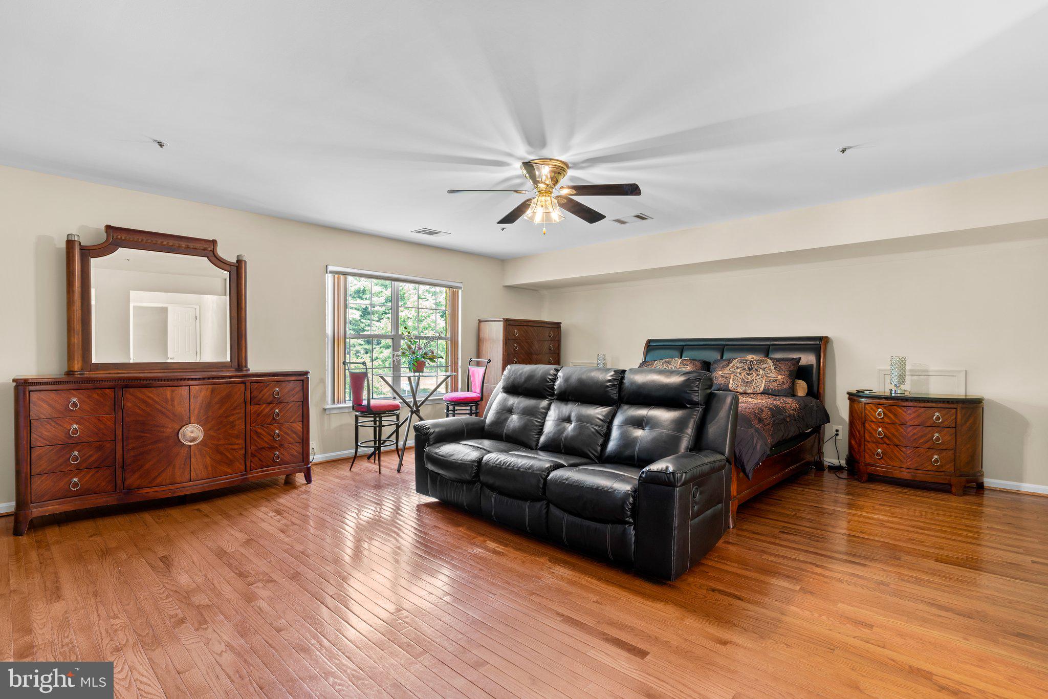 GLENN ESTATES - Residential