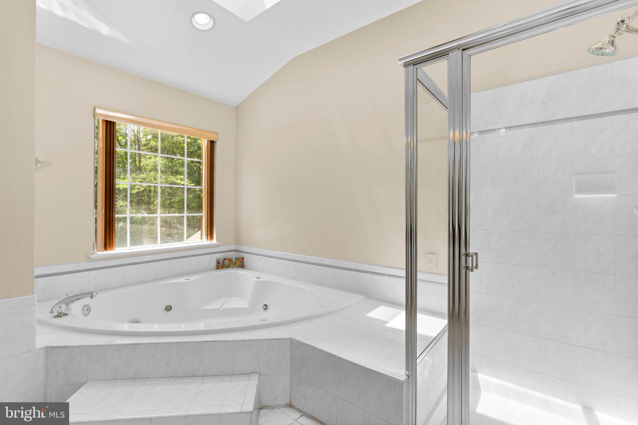 GLENN ESTATES - Residential