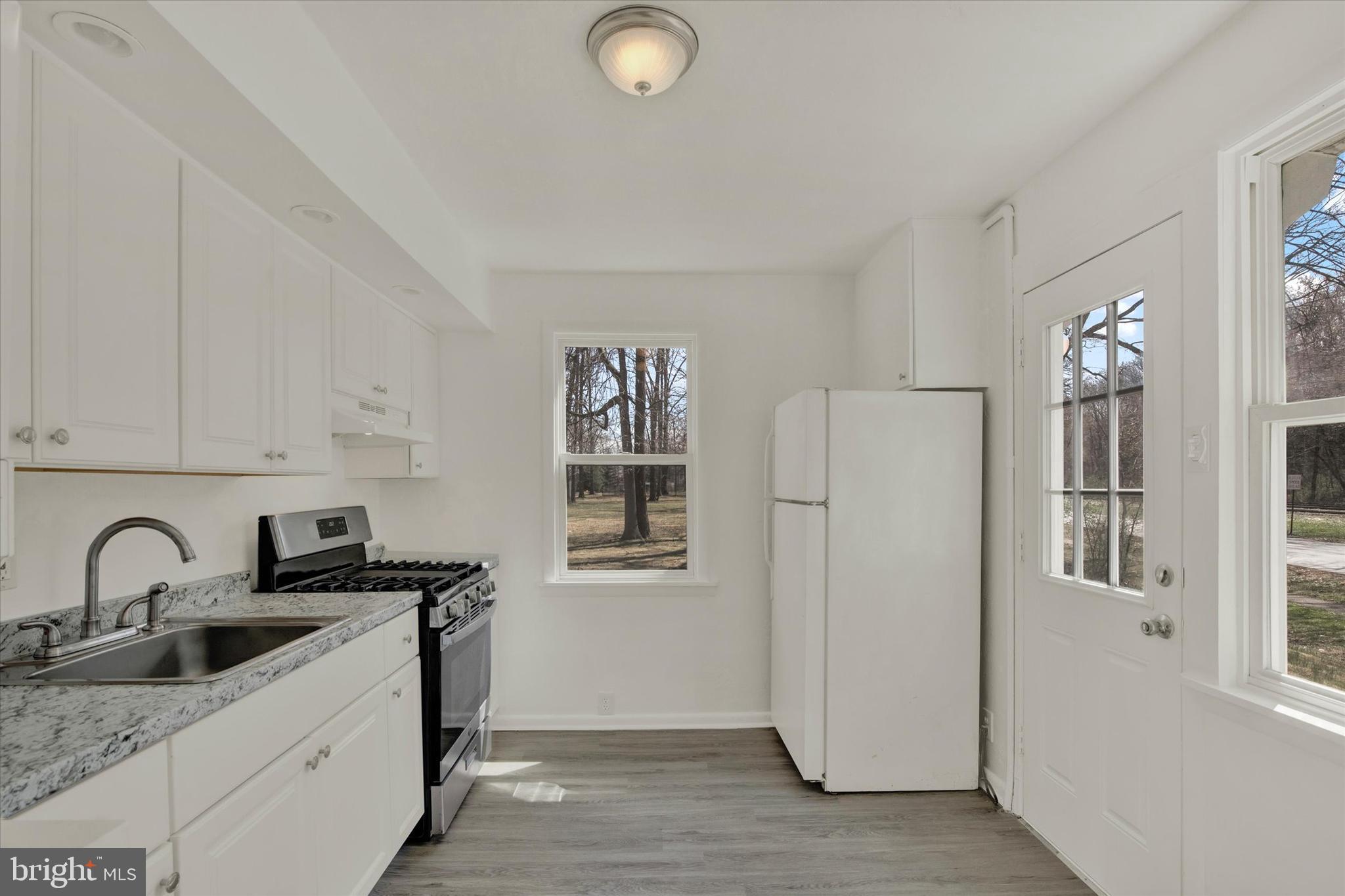 SWAN MEADOWS - Residential