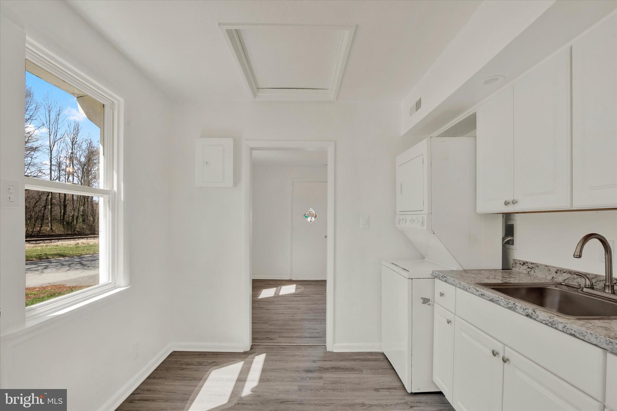 SWAN MEADOWS - Residential