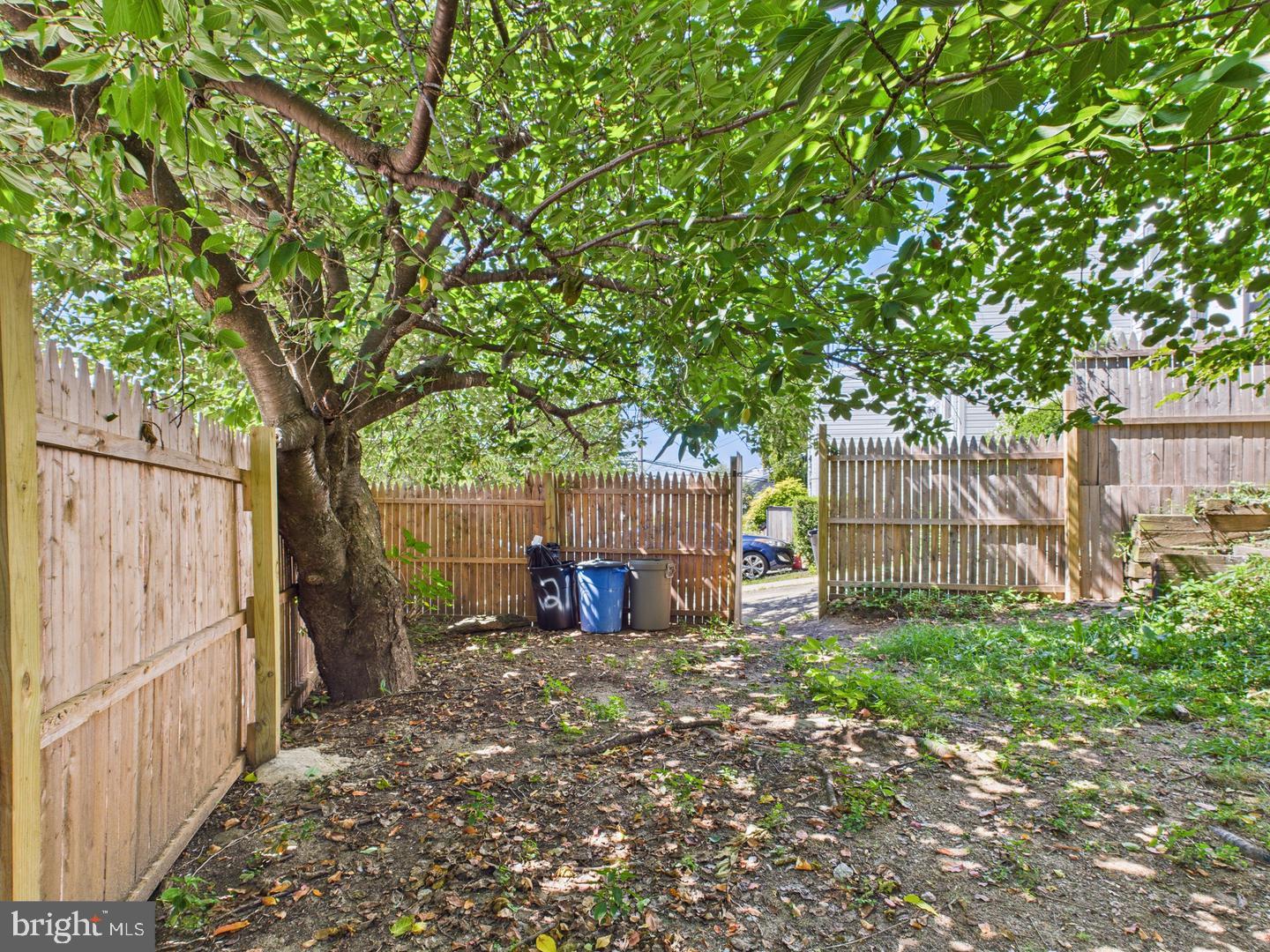 MANAYUNK - Residential Lease