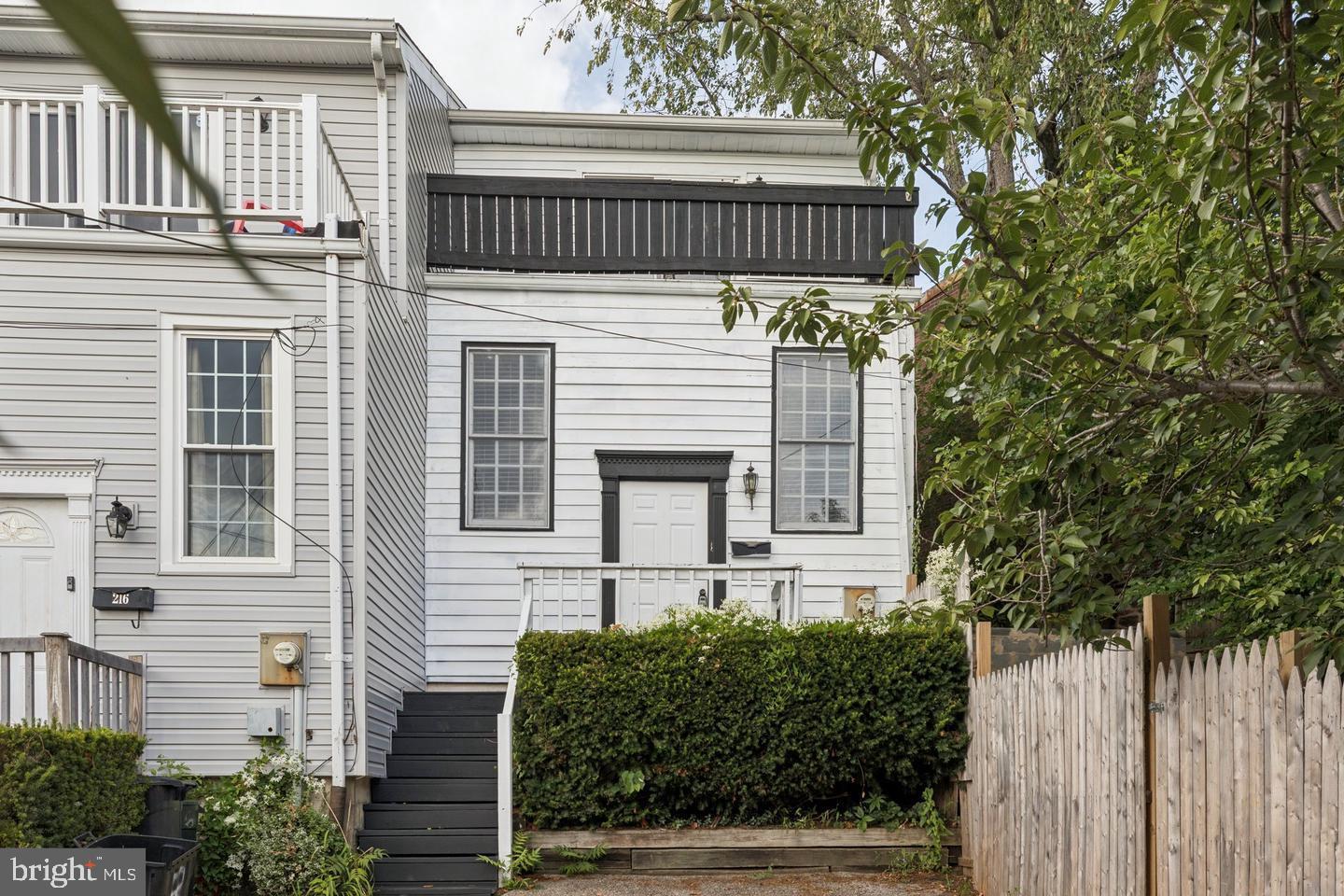 MANAYUNK - Residential Lease