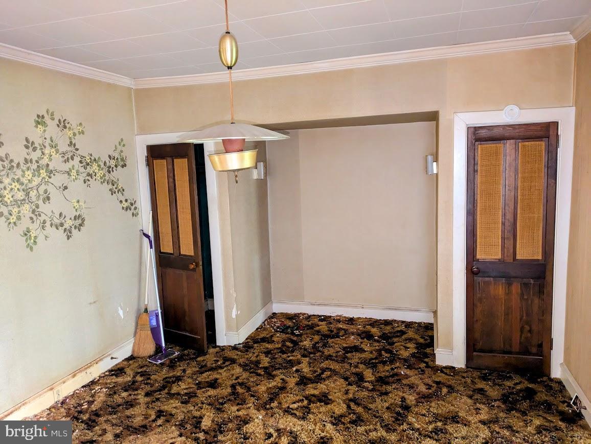 LAWNDALE - Residential