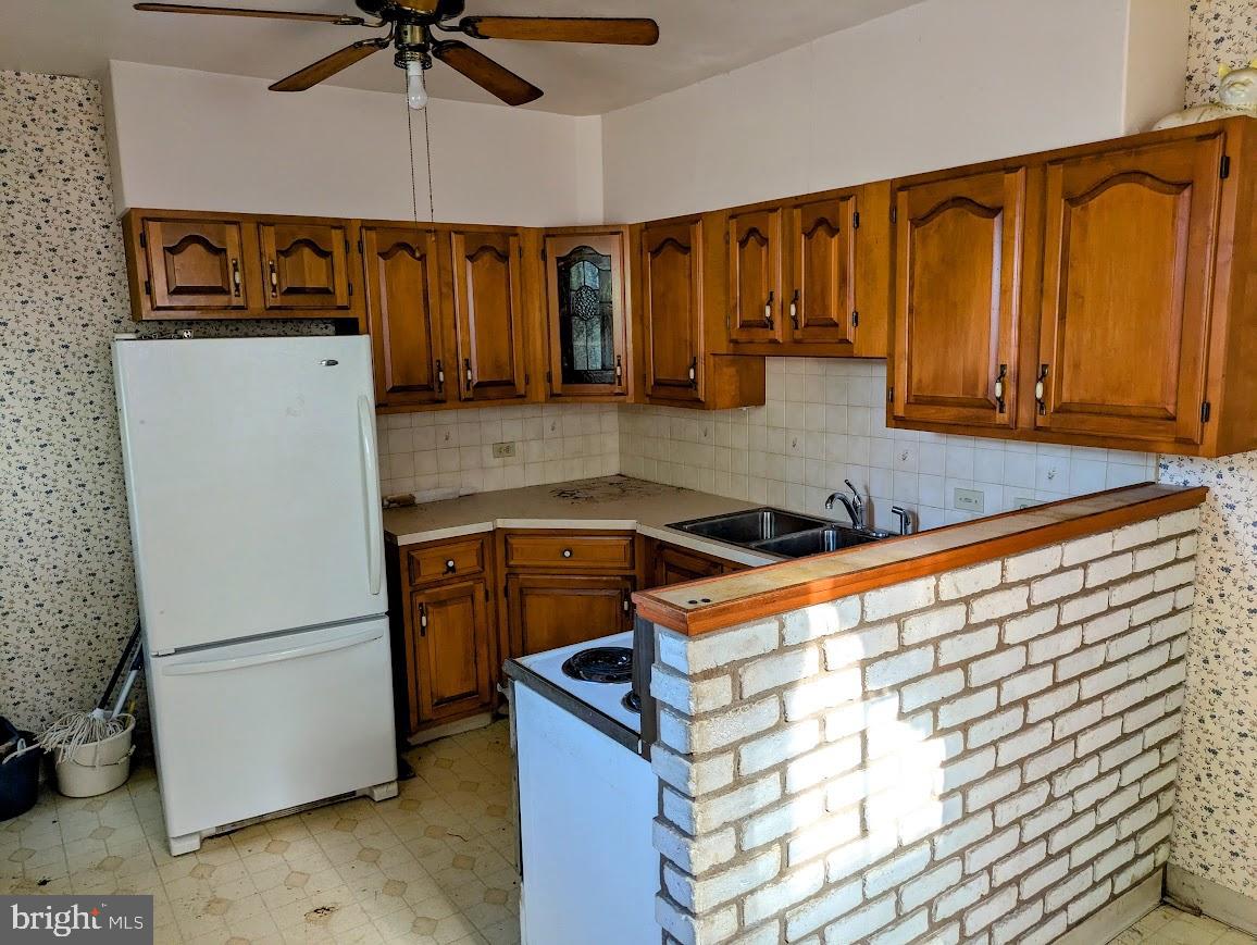 LAWNDALE - Residential