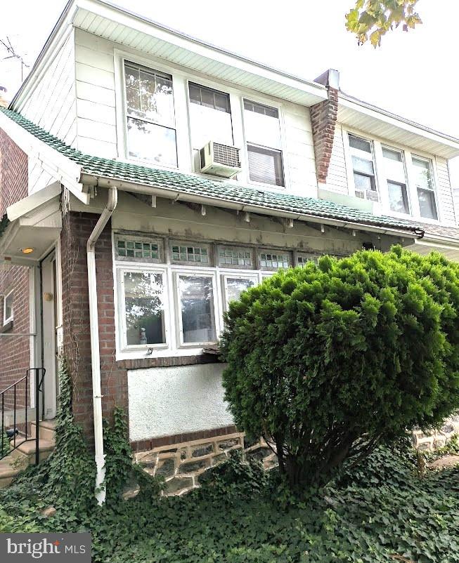 LAWNDALE - Residential