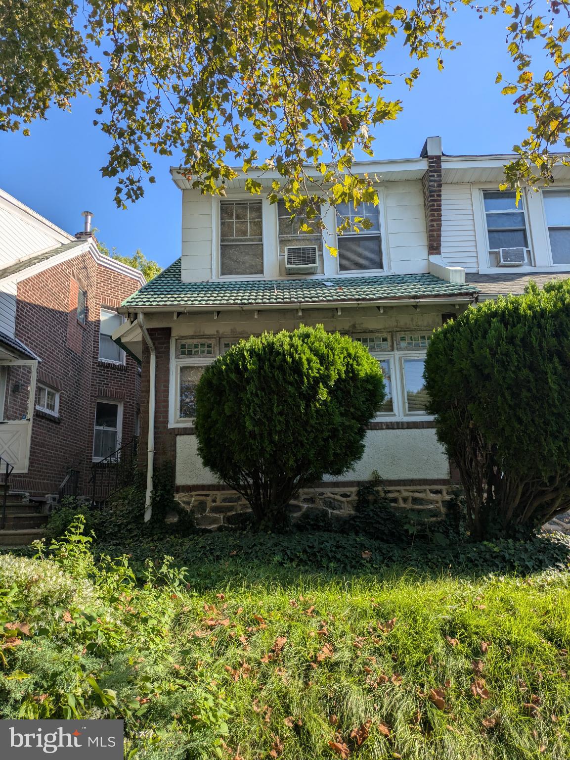 LAWNDALE - Residential